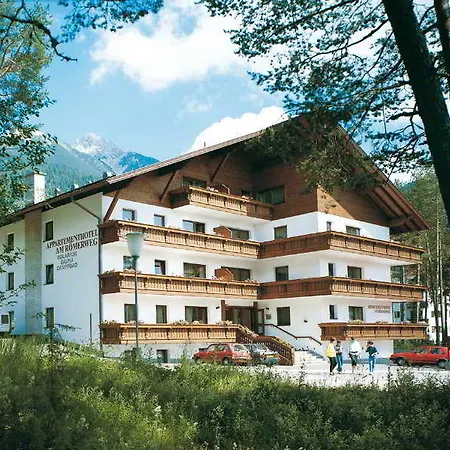 Apartman Appartementhotel Am Roemerweg 3*
